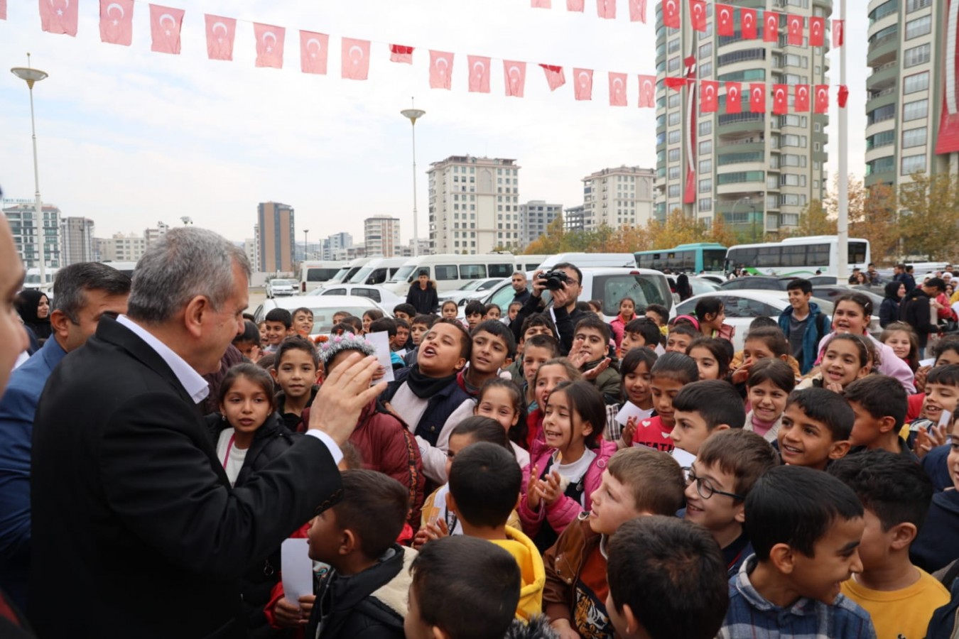 Beyazgül’den öğrencilere kitap okuma tavsiyesi