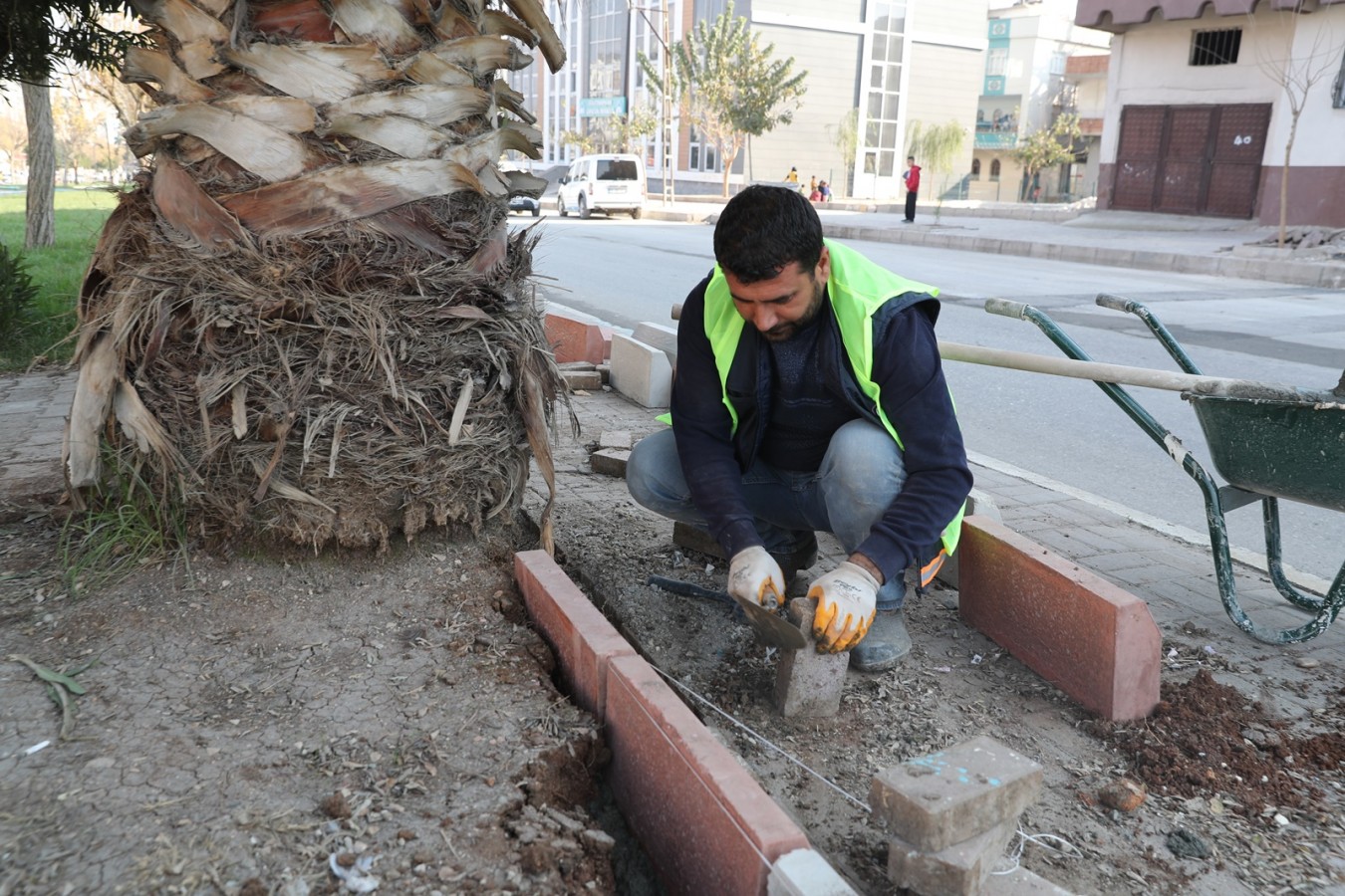 Eyyübiye’de iki parkta çalışma başladı