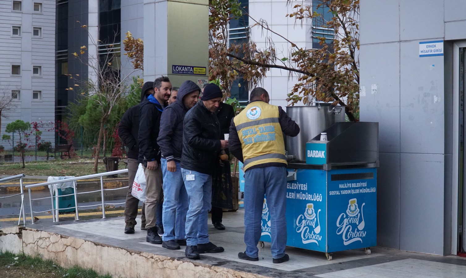 Haliliye’de günlük binlerce kişiye çorba ikramı