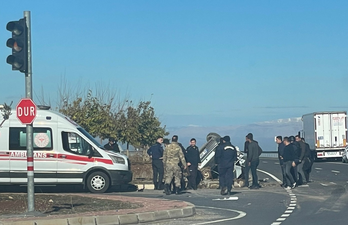 Hilvan cezaevi önünde trafik kazası! 1 ölü, 3 yaralı