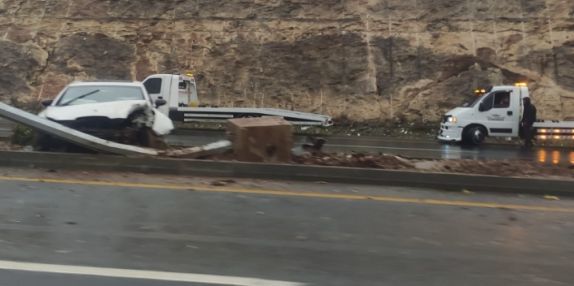 Urfa'da aşırı yağışlar kazaya neden oldu