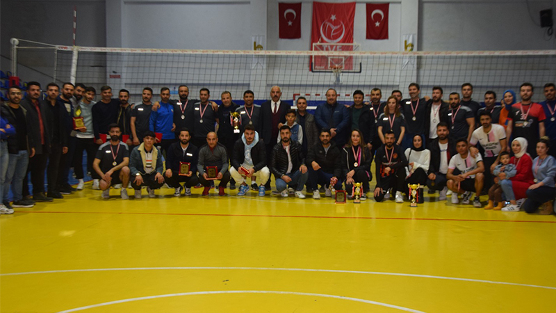 Viranşehir’de Öğretmenler Günü Voleybol Turnuvası sona erdi